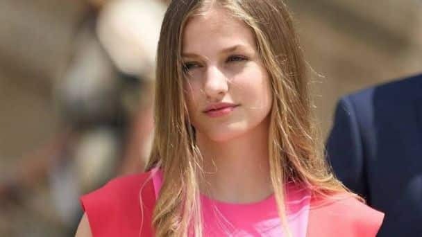 El novio de la princesa Leonor con el que se perdió en las Eolias
