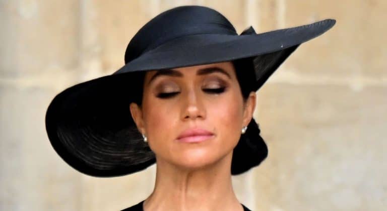 Meghan Markle no aguanta el dolor y rompe a llorar en el funeral de Isabel II