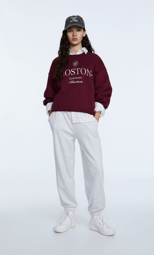 Sudadera princesas on sale stradivarius