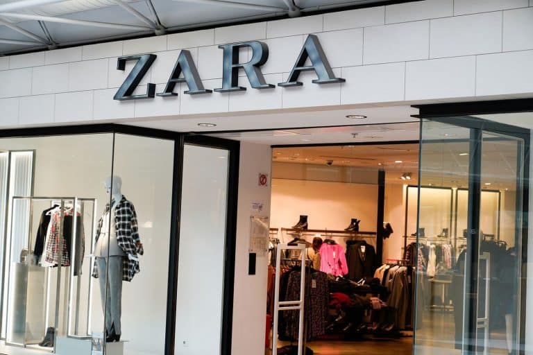 El abrigo de Zara por 129 euros con el que derrocharás estilo