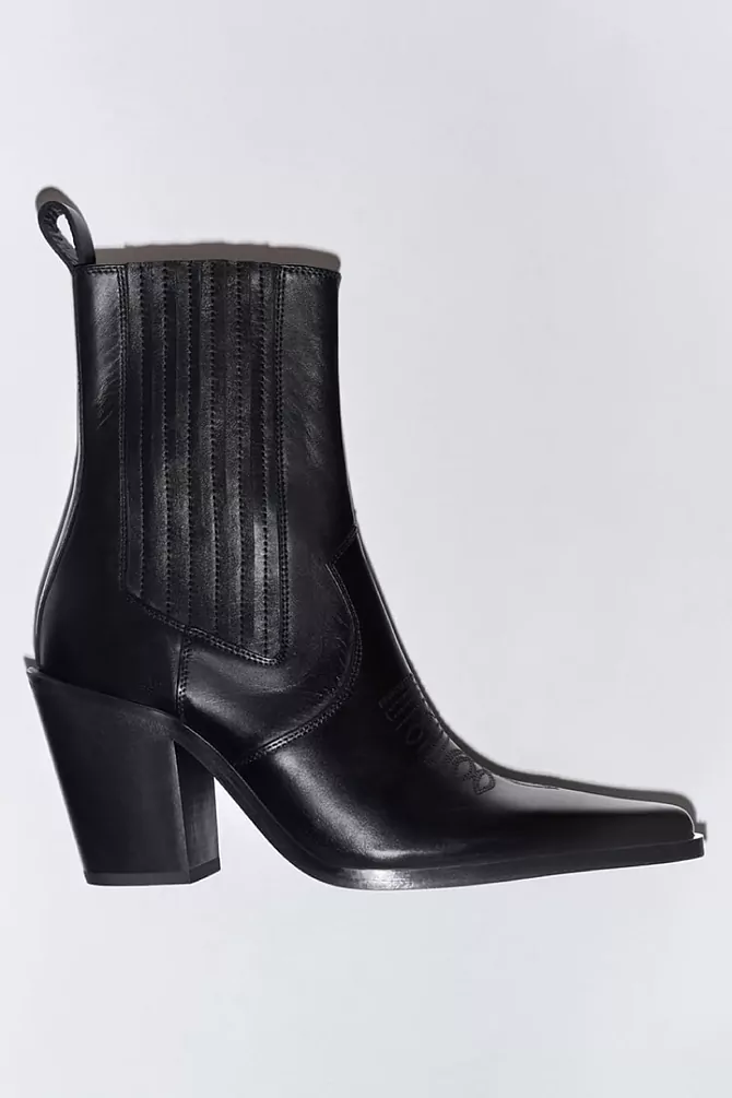 Las botas de 'estrella del pop' de Zara por 49,95 euros