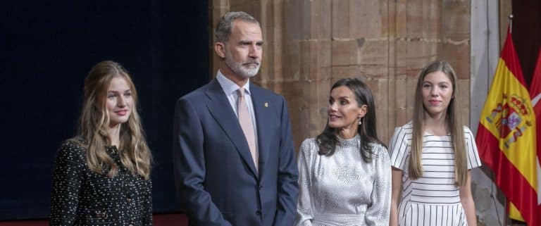 Premios Princesa de Asturias: La reina Letizia presume de sus hijas orgullosa