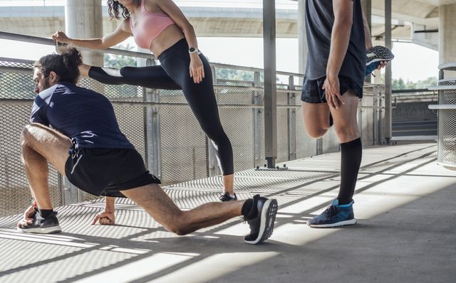 El deporte con el que te pondrás rápidamente en forma, según la OCU