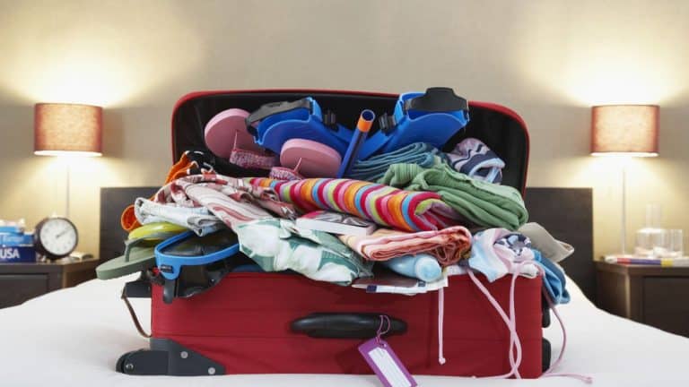 Viajar sin dejarte el bolsillo: productos de Amazon por menos de 25 euros
