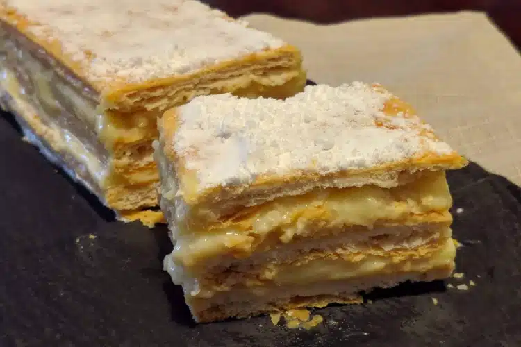 El truco para hacer un milhojas de pastelería en menos de 1 hora