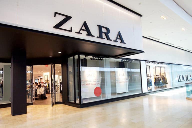 Zara tira la casa por la ventana con ofertas del 40% en abrigos