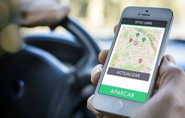 La nueva aplicación de Google que te ayudará a aparcar el coche