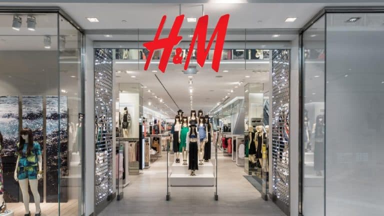 Los pantalones de H&M que mejor combinan con unos botines