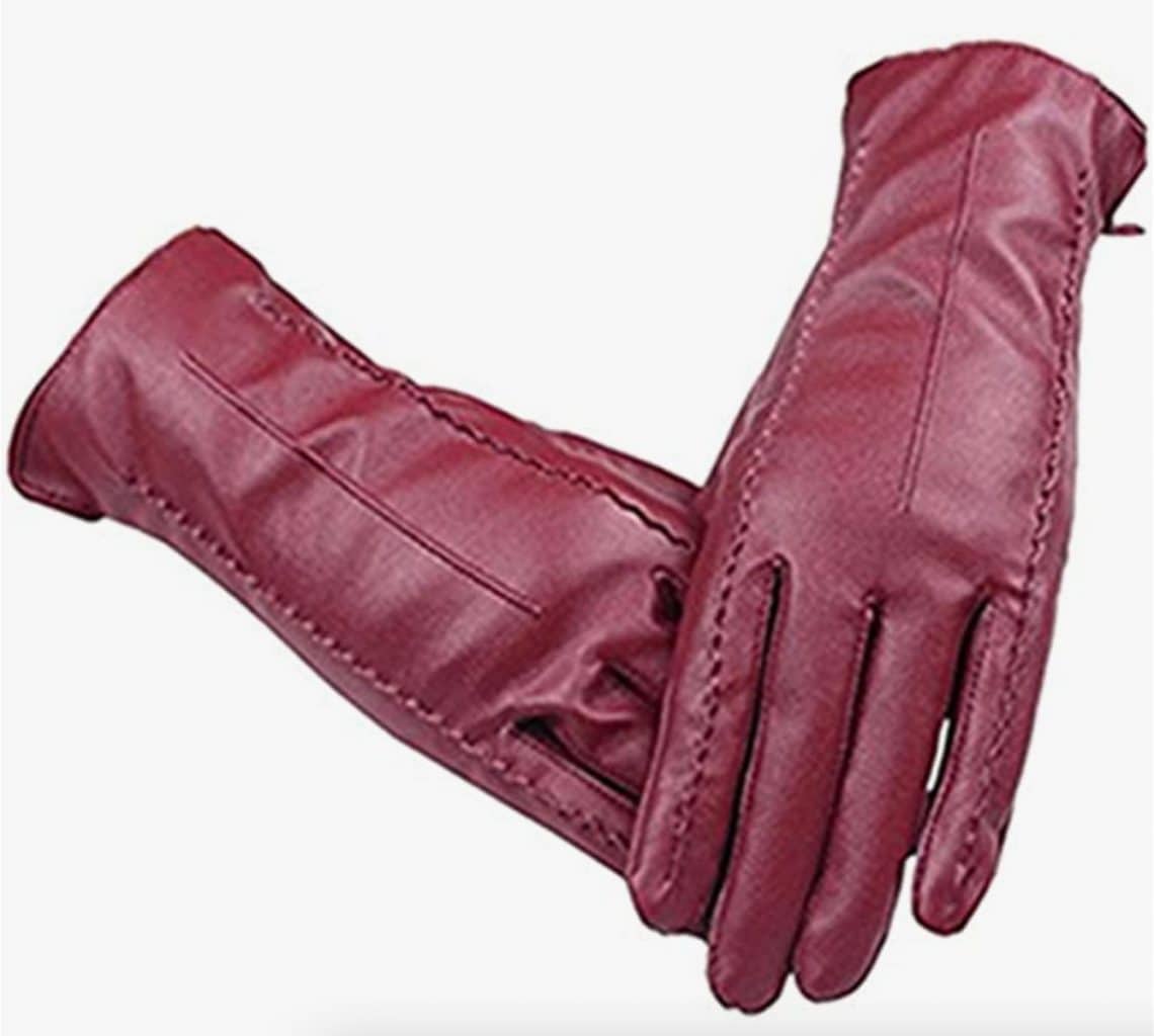 guantes burdeos Parfois: Los guantes de cuero por 25,99 euros para ir radiante y no pasar frío