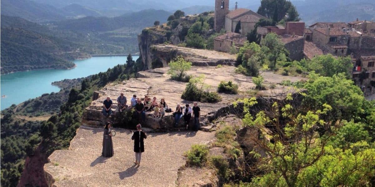 Siurana: El pueblo que reniega de su belleza para librarse de los turistas