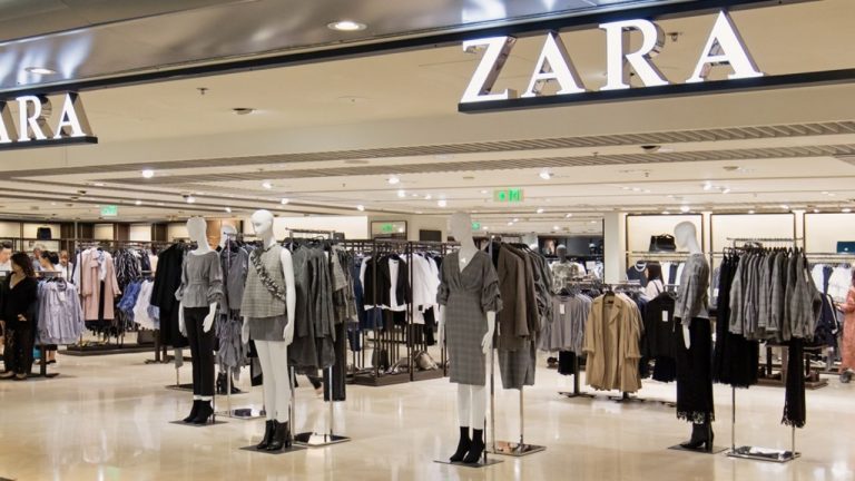 Los pantalones campana de Zara que se han hecho viral