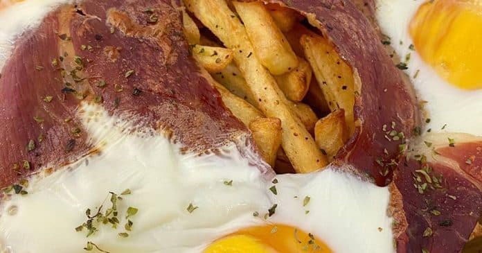 Las recetas de Glutoniana – Patatas rellenas con jamón y huevo (en freidora  de aire Cecotec)