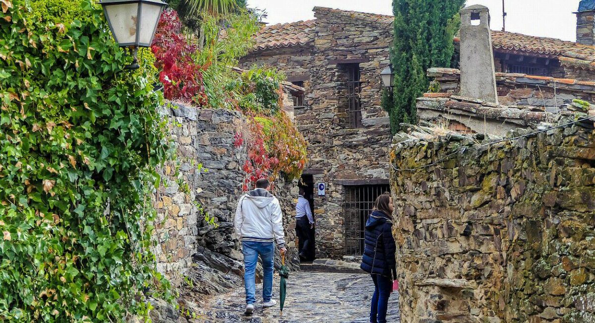 Pueblos para escaparte el puente de diciembre en la sierra de Madrid 