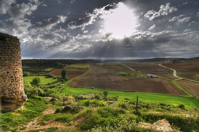 Los pueblos de Castilla y León que tienen unos paisajes de película