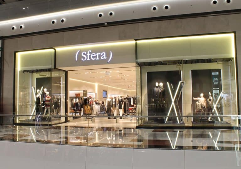 Sfera: prendas de la marca que parecen sacadas del escaparate de Balenciaga