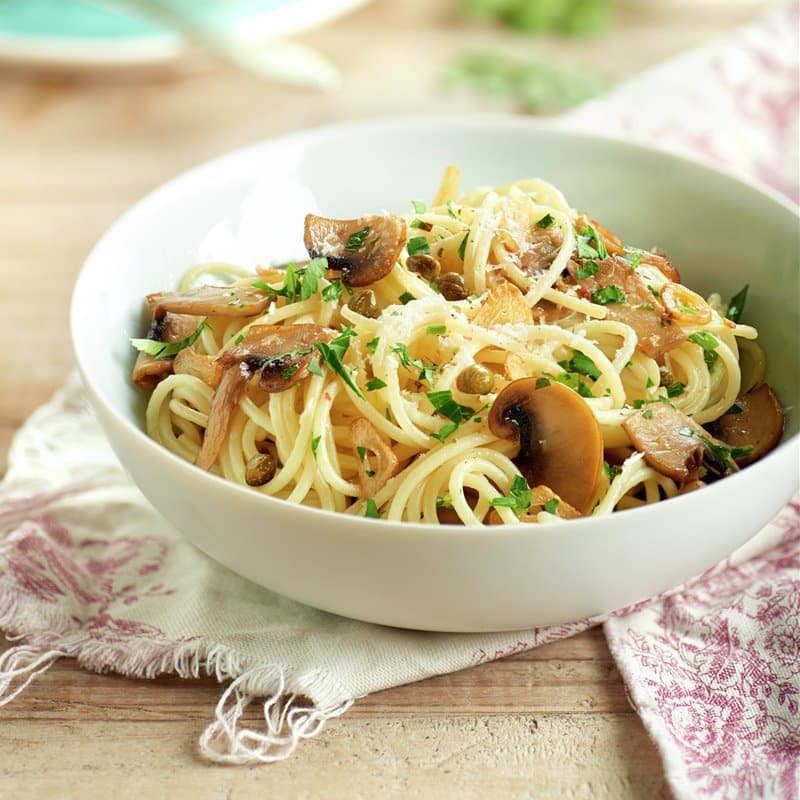 Espaguetis con champiñones, la receta irresistible que harás en un periquete