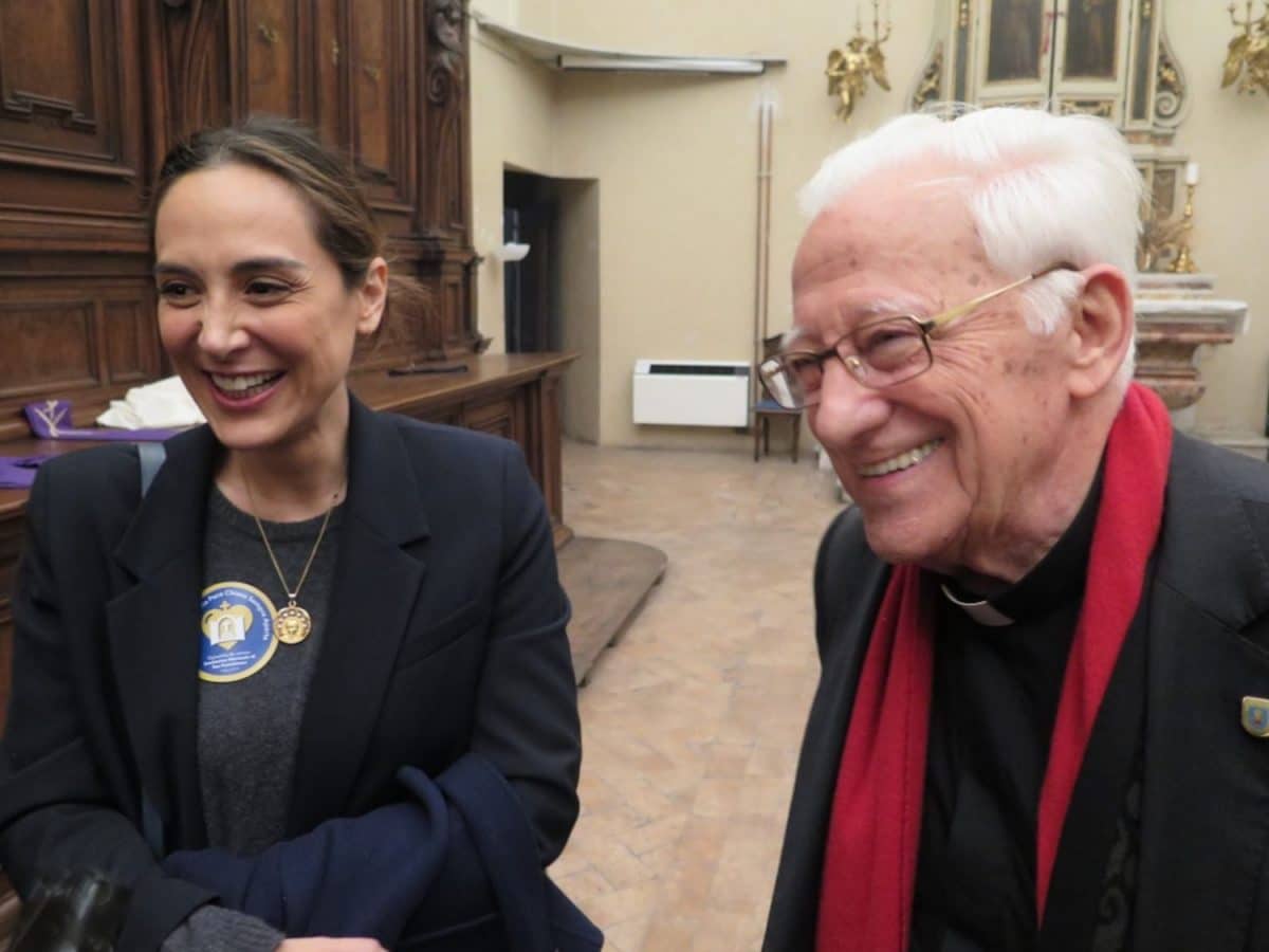 Tamara Falcó y el padre Ángel