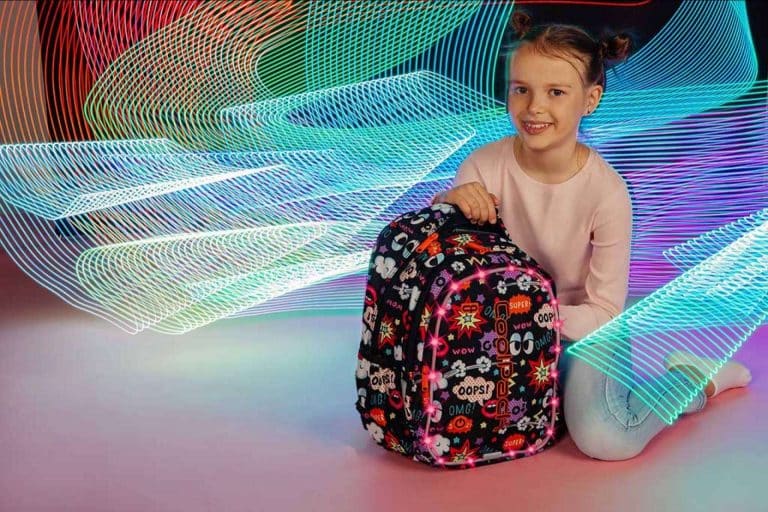 Mochilas LED que ofrecen diversión y seguridad, de CoolPack