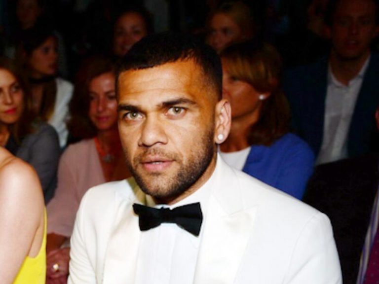 Dani Alves pide de nuevo la libertad provisional alegando consentimiento