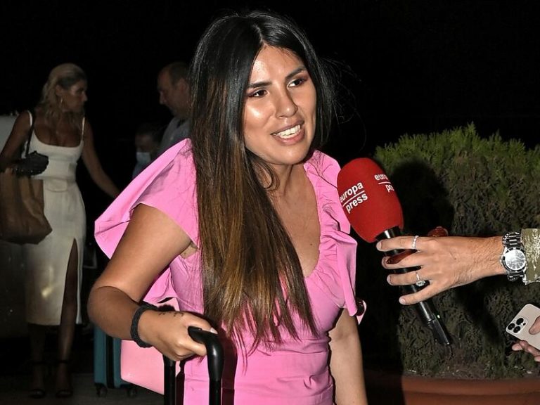 Isa Pantoja asegura no tener ni idea de que su prima Anabel tenga novio: «No me ha comentado nada»