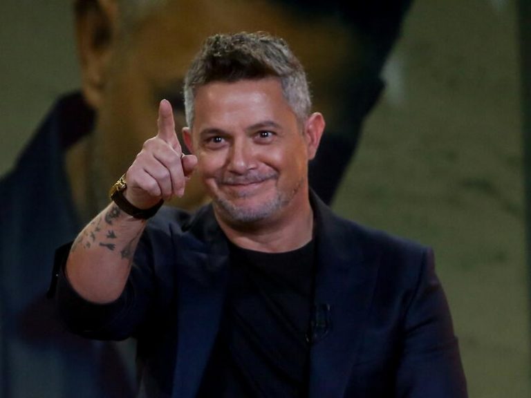 Alejandro Sanz agradece el cariño recibido y revela cómo está: «No termina de llegar la luz pero el sol está de camino»