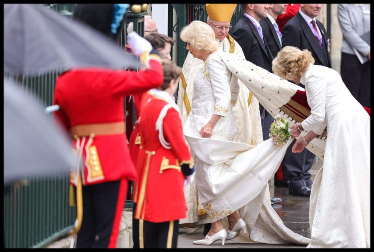 La coronación de Carlos III un acto bajo el fantasma de Lady Di