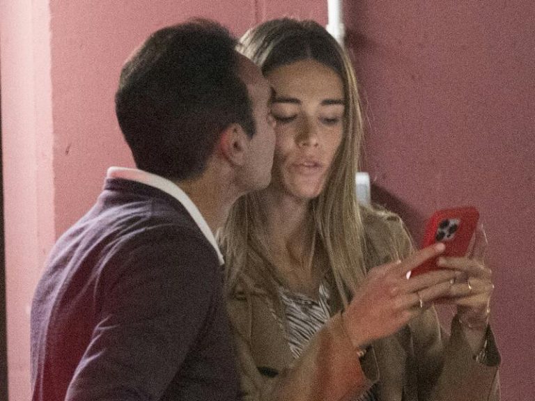 Enrique Ponce y Ana Soria reaparecen más enamorados que nunca tras su cuestionado paso por ‘El Hormiguero’
