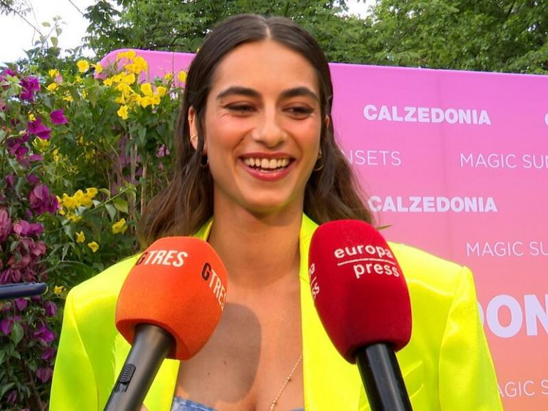 Begoña Vargas desvela cómo va su relación con Andrés Ceballos, cantante de Dvicio