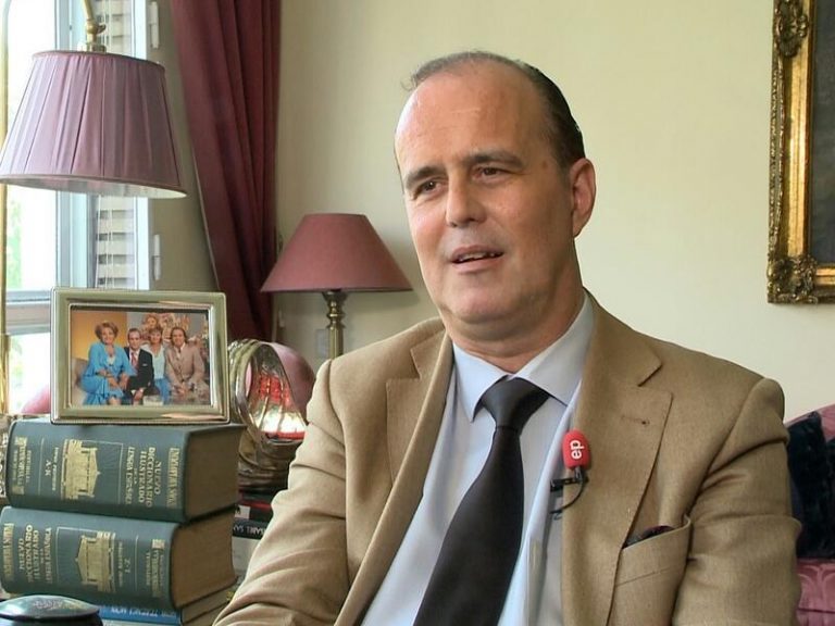 José Aguilar, biógrafo de Carmen Sevilla, se deshace en elogios