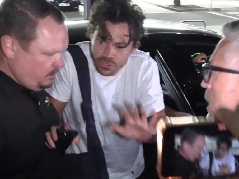 Harry Styles, su bonito gesto con un fan en silla de ruedas tras su multitudinario concierto en Barcelona