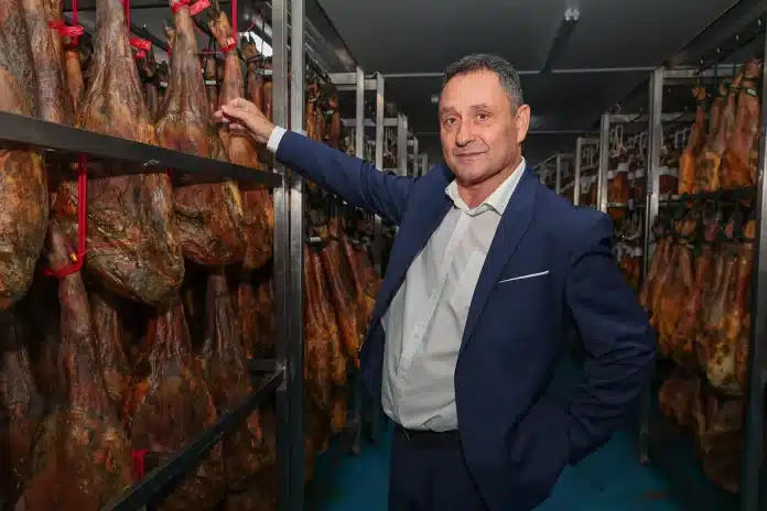 Enrique Tomás Enrique Tomás