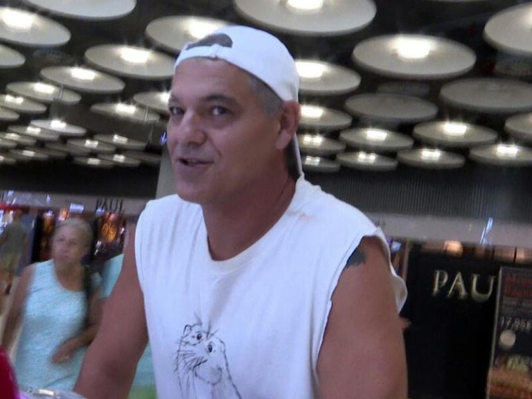 Frank Cuesta, esquivo, deja claro que no quiere hablar de Daniel Sancho tras despacharse a gusto en redes sociales