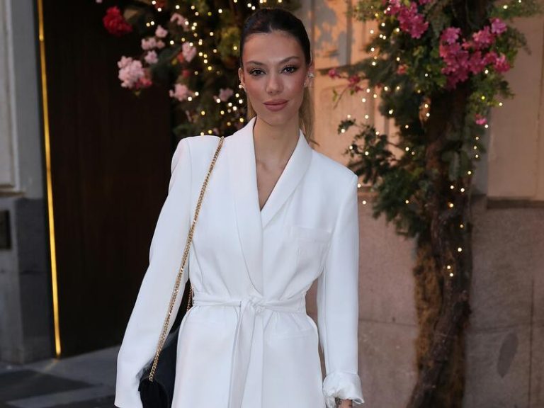 Alejandra Rubio desvela su regalo a su madre en su 58 cumpleaños
