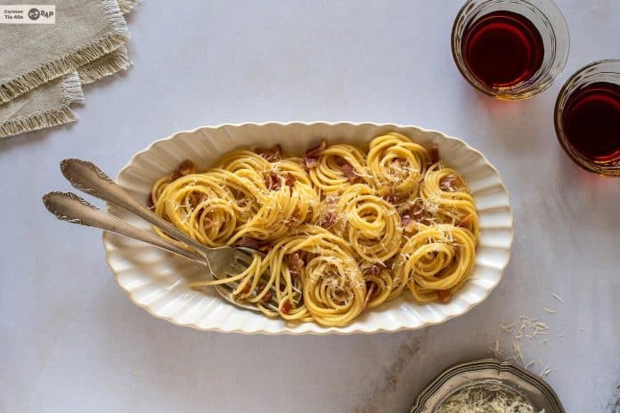 espaguetis a la carbonara