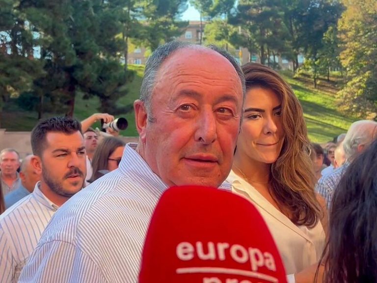 Luis Miguel Rodríguez ‘El Chatarrero’ ni confirma ni desmiente su encuentro con Carmen Martínez-Bordiú