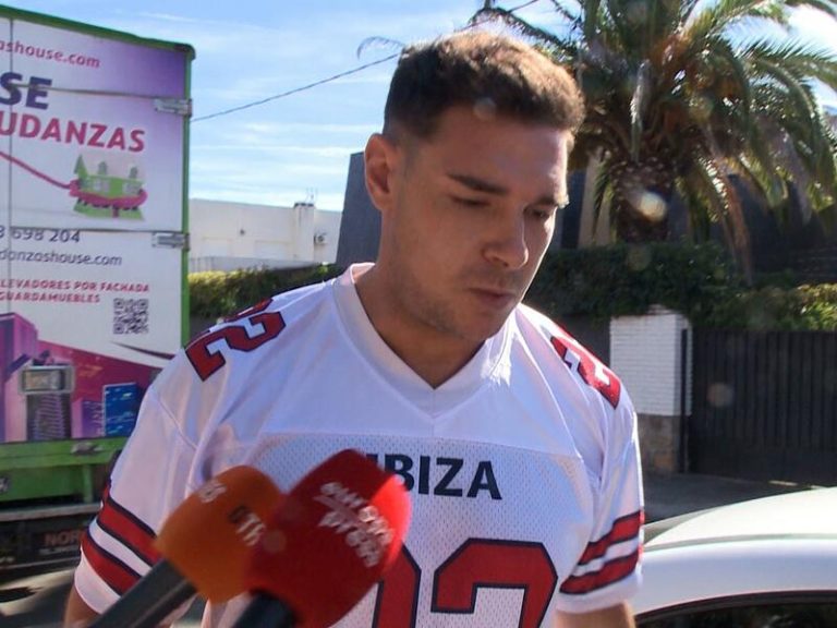 Jacobo Ostos capitanea la mudanza de la casa familiar ignorando los dardos de su hermano Jaime