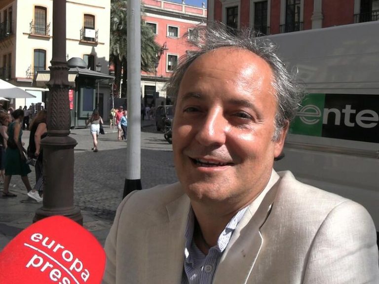 Narcís Rebollo defiende a Eugenia Martínez de Irujo tras las declaraciones de Cayetano