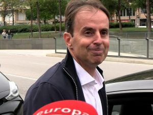 Josep Santacana sale agotado del juicio por presunto alzamiento de bienes