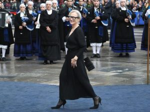Meryl Streep se rinde ante el negro para recibir el Premio Princesa de Asturias de las Artes