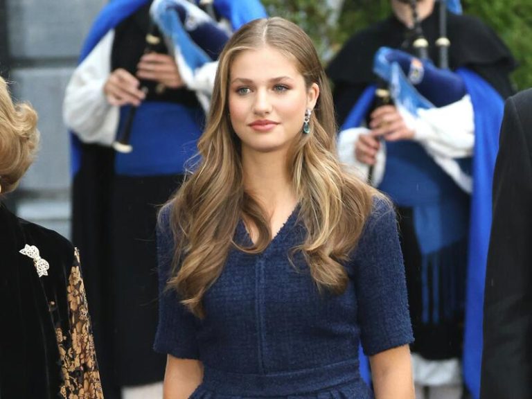La Princesa Leonor deslumbra con un dos piezas en los Premios Princesa de Asturias