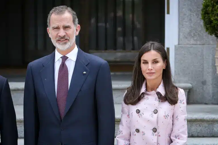 La historia de amor de Felipe y Leticia se repite: ¿la Casa Real se prepara para un nuevo noviazgo?