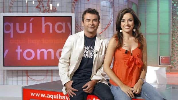 'Aquí Hay Tomate': un vistazo irreverente a la televisión rosa