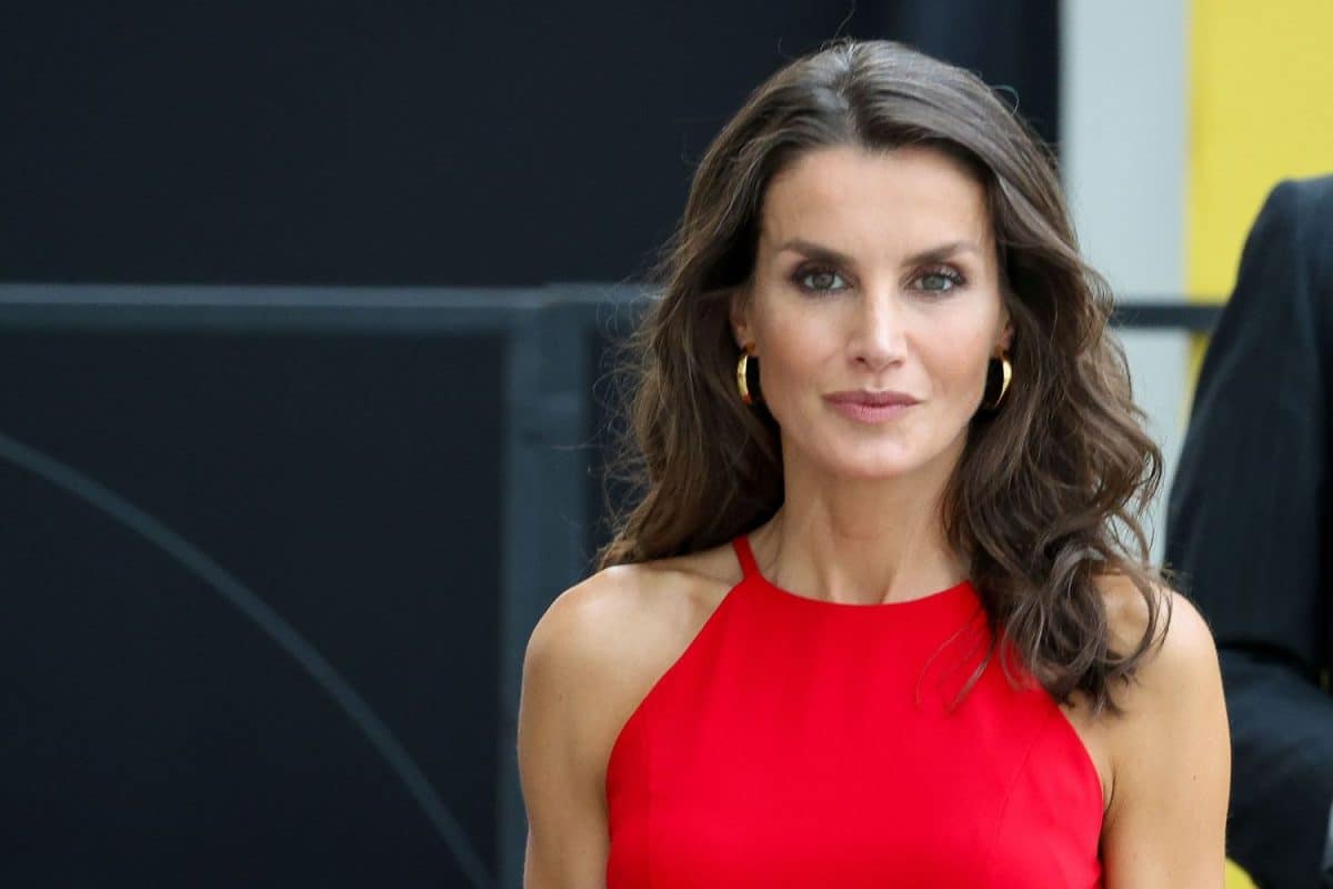 La Reina Letizia, una más entre los colaboradores de Sálvame: la amistad que hace temblar Telecinco