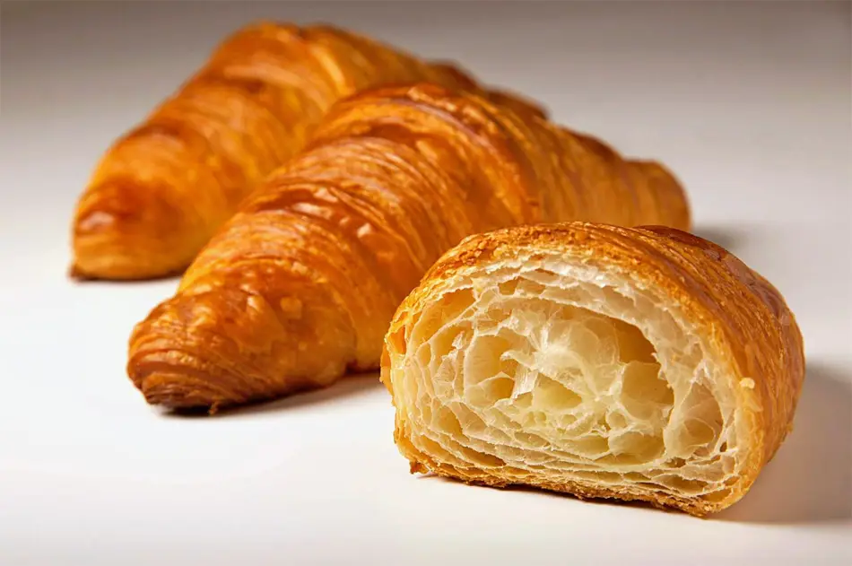 Ya puedes preparar esta receta de croissant casero al puro estilo francés para un desayuno diferente