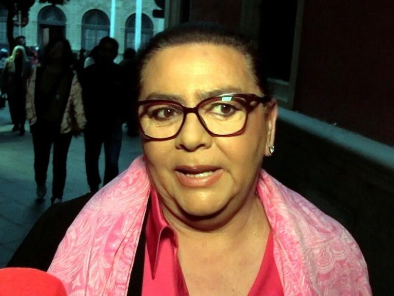 María del Monte hace oídos sordos a los problemas económicos de Isabel Pantoja