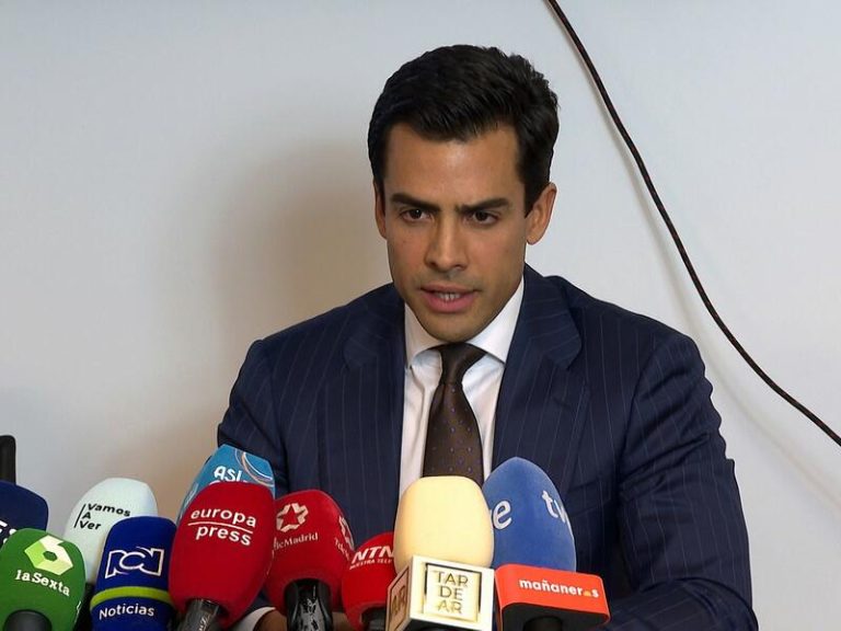 Así ha sido la rueda de prensa del abogado de la familia Arrieta en España