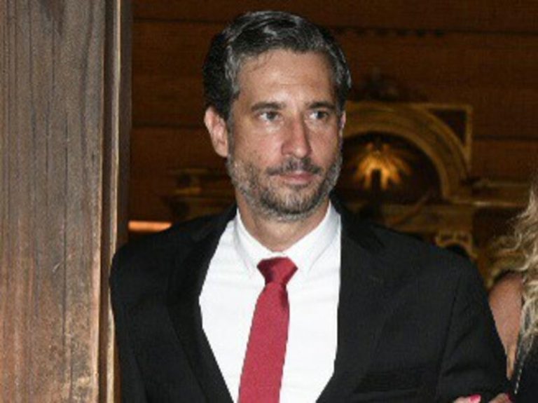 Cándido Conde-Pumpido: se confirma su ingreso en psiquiatría