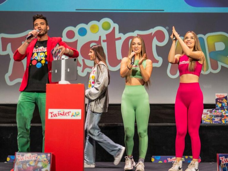 Twin Melody y David Moreno presentan el nuevo juego «Twister Air»