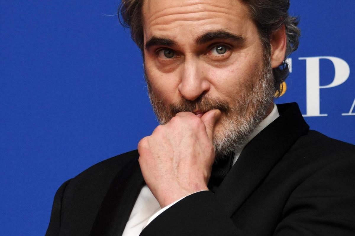 Joaquín Phoenix vio morir a su hermano: el verdadero drama del Joker