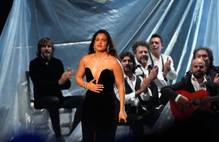 Rauw Alejandro y Rosalía se atacan a través de canciones